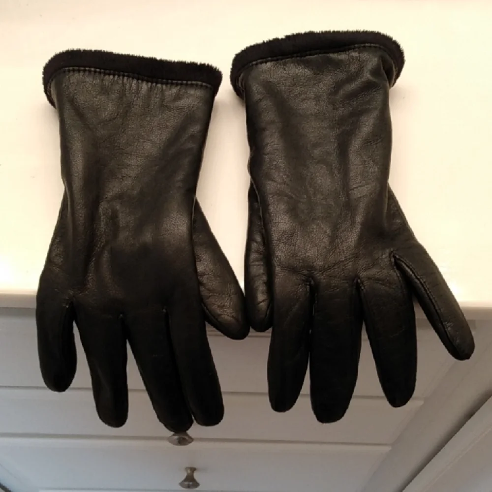 Charter Club Leather Gloves super soft Touch Screen Tech Gloves